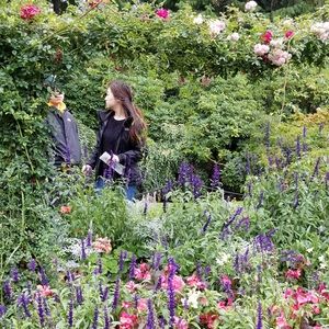 Meet your Posher, Monica